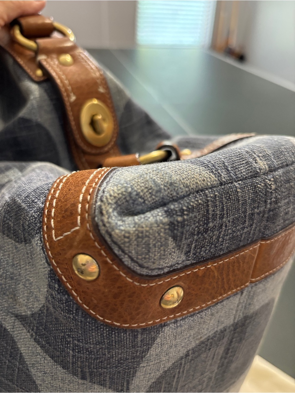 Vintage Denim Coach Carlye shoulder bag. - Picture 4 of 14
